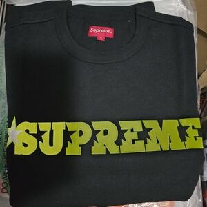 Supreme Star Logo Red Tag Black and Neon Green T-Shirt Brand New Size Small